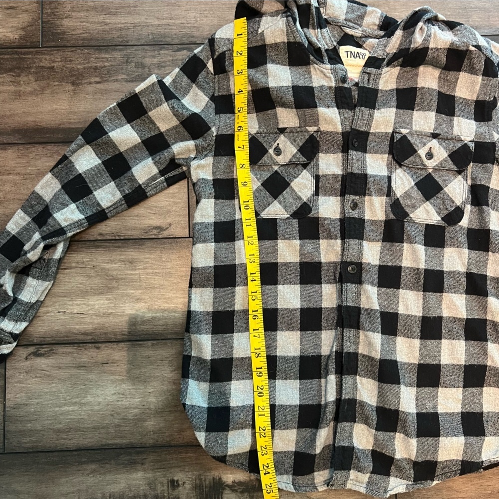 ARITZIA TNA Plaid Flannel Button-up Shirt with hood - Picture 6 of 7